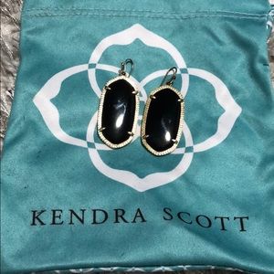 Kendra Scott drop earrings